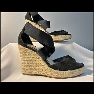 **ISO!!! Inc Devona wedge 10 LOOKING FOR**